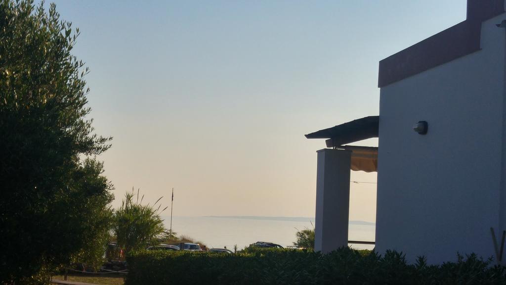Tramonto Nel Delfini Kini Exterior foto
